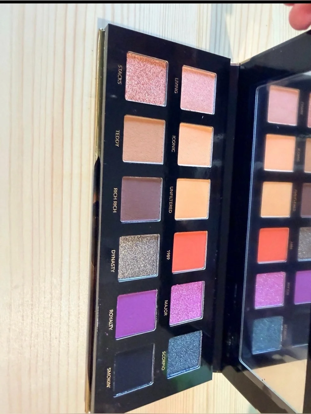 LIMITED EDITION | BUXOM X ASH K HOLM | Eyeshadow 12 Pan Palette